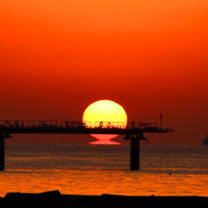 室積海岸のだるま夕日(光市)